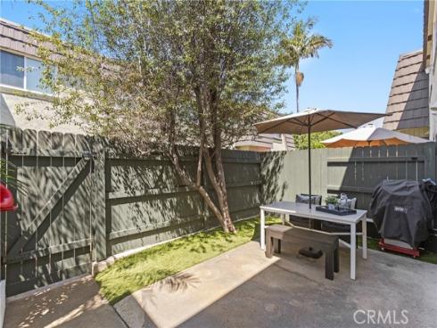 1632  Iowa  B  Street, Costa Mesa, CA