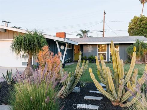 2566  Oxford  , Costa Mesa, CA