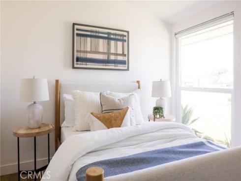 2566  Oxford  , Costa Mesa, CA