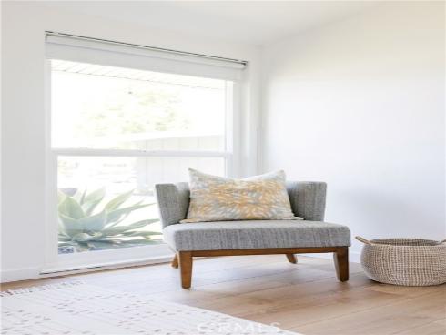 2566  Oxford  , Costa Mesa, CA