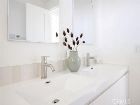 2566  Oxford  , Costa Mesa, CA