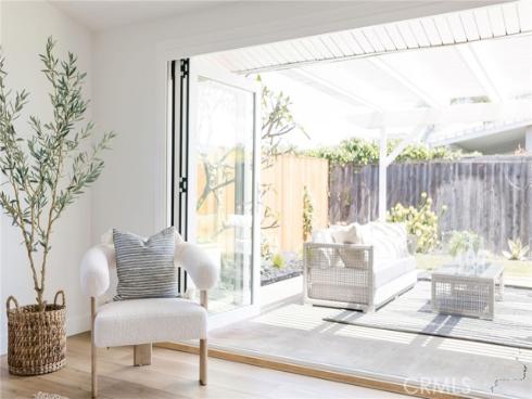 2566  Oxford  , Costa Mesa, CA