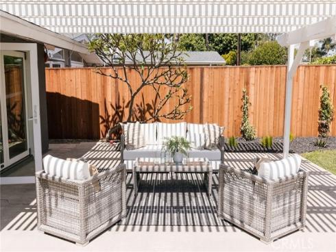 2566  Oxford  , Costa Mesa, CA