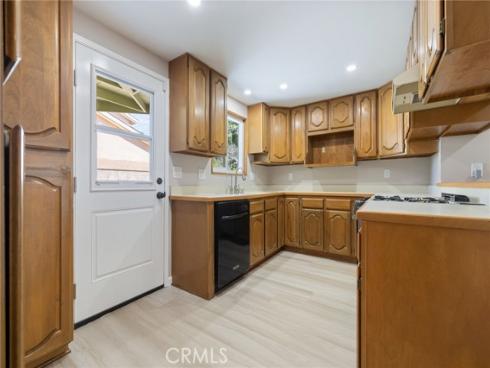 927  Presidio  , Costa Mesa, CA