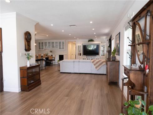 245  Brentwood  , Costa Mesa, CA