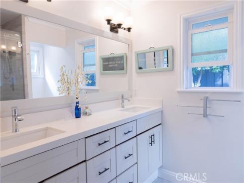 245  Brentwood  , Costa Mesa, CA