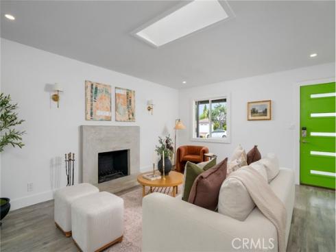 1179  Dorset  , Costa Mesa, CA