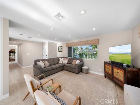 3217  Montana  , Costa Mesa, CA