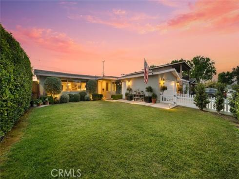 3217  Montana  , Costa Mesa, CA