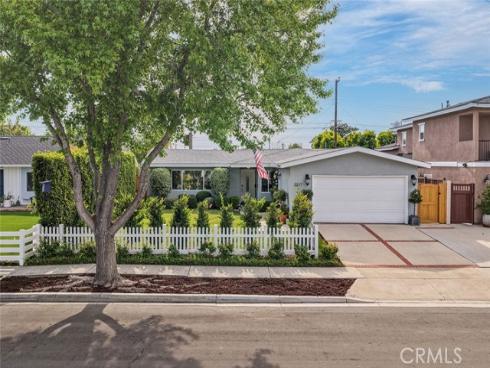 3217  Montana  , Costa Mesa, CA