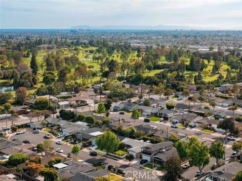 3217  Montana  , Costa Mesa, CA