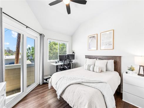 754  Joann  B , Costa Mesa, CA