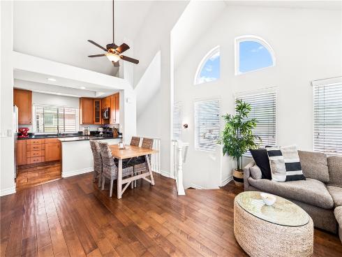 754  Joann  B , Costa Mesa, CA