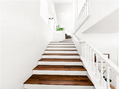 754  Joann  B , Costa Mesa, CA