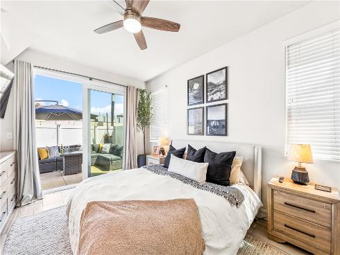 754  Joann  B , Costa Mesa, CA