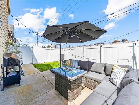 754  Joann  B , Costa Mesa, CA