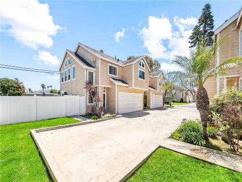 754  Joann  B , Costa Mesa, CA