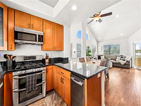 754  Joann  B , Costa Mesa, CA