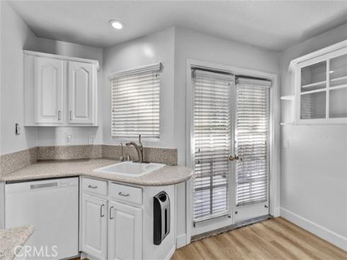 2626  Santa Ana  2  Avenue, Costa Mesa, CA