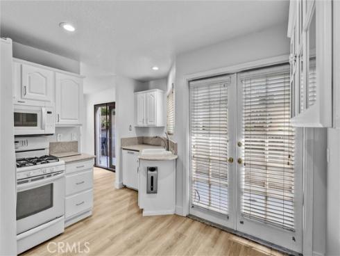 2626  Santa Ana  2  Avenue, Costa Mesa, CA