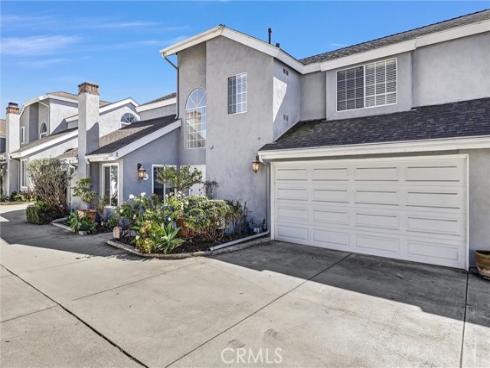 2626  Santa Ana  2  Avenue, Costa Mesa, CA