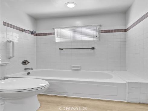 2626  Santa Ana  2  Avenue, Costa Mesa, CA