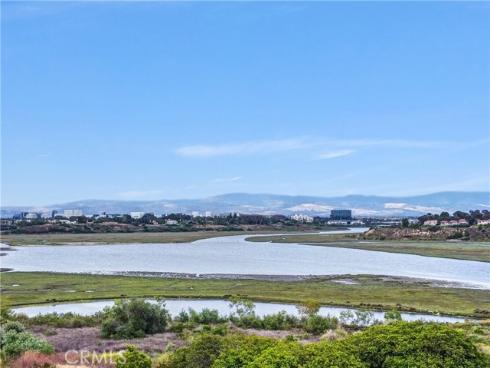 2626  Santa Ana  2  Avenue, Costa Mesa, CA