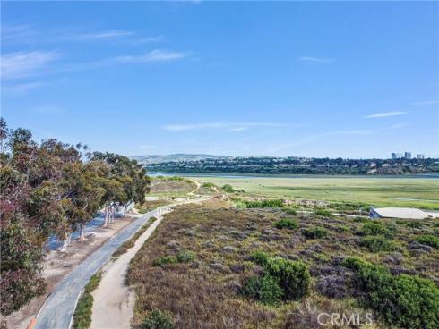 2626  Santa Ana  2  Avenue, Costa Mesa, CA