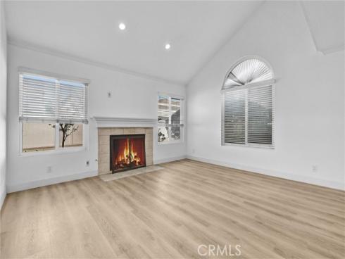 2626  Santa Ana  2  Avenue, Costa Mesa, CA