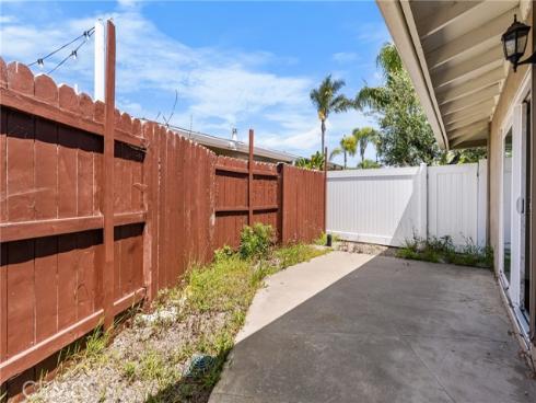 1741  Tustin  , Costa Mesa, CA