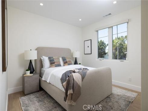 161  Cecil  B  Place, Costa Mesa, CA