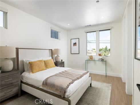 161  Cecil  B  Place, Costa Mesa, CA