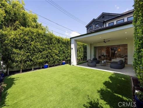 161  Cecil  B  Place, Costa Mesa, CA