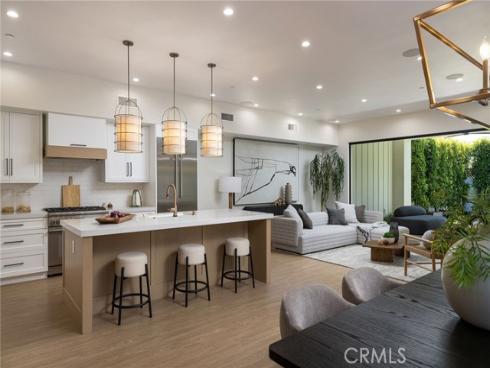 161  Cecil  B  Place, Costa Mesa, CA