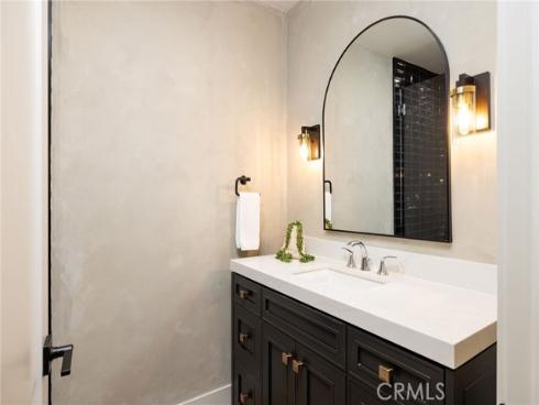 161  Cecil  B  Place, Costa Mesa, CA