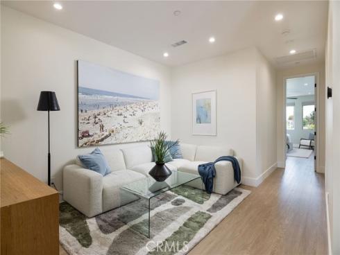 161 Cecil #b Place, Costa Mesa, CA