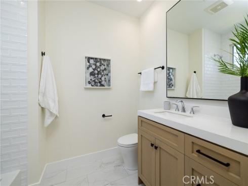 161 Cecil #b Place, Costa Mesa, CA
