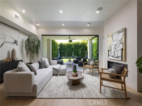 161 Cecil #b Place, Costa Mesa, CA