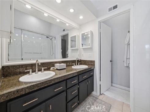805 Grayling Bay 46 , Costa Mesa, CA