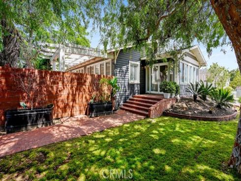 2197 Santa Ana Avenue