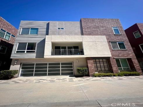 812 Brickyard