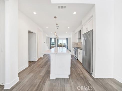 1658 Topanga , Costa Mesa, CA