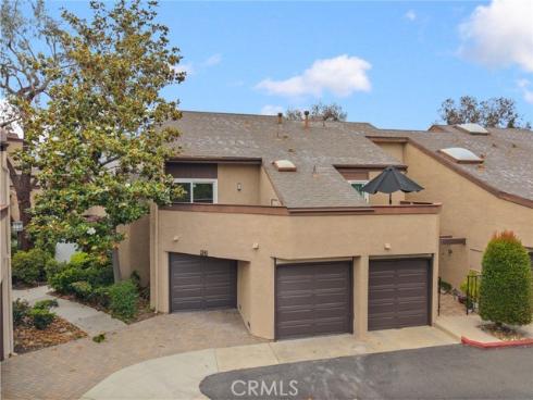 923 Hyde Court, Costa Mesa, CA