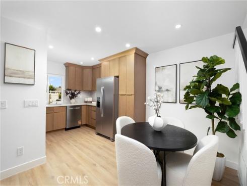 923 Hyde Court, Costa Mesa, CA
