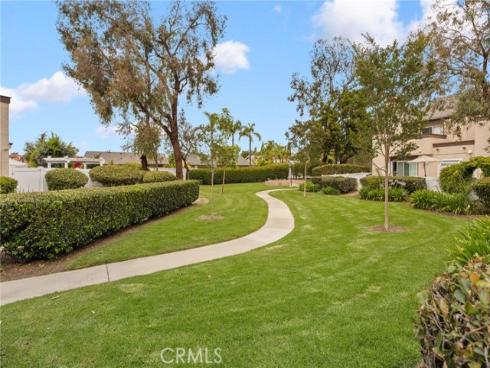 923 Hyde Court, Costa Mesa, CA