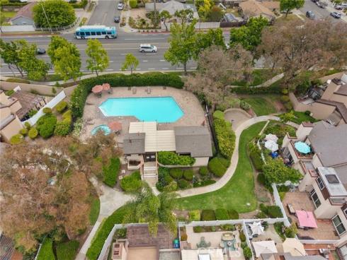 923 Hyde Court, Costa Mesa, CA