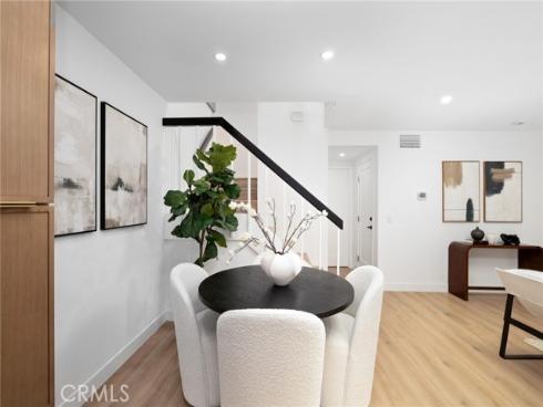 923 Hyde Court, Costa Mesa, CA