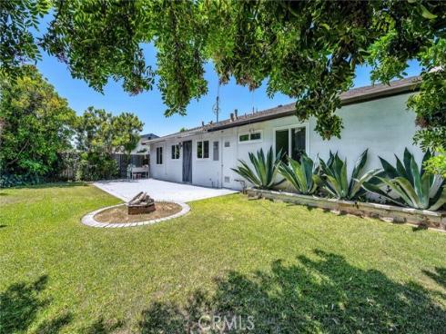3132 Samoa , Costa Mesa, CA