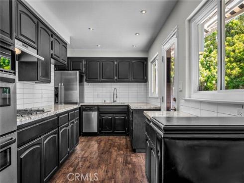 3132 Samoa , Costa Mesa, CA