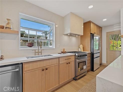 3268 Michigan , Costa Mesa, CA